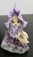 Heksje op amethist 3